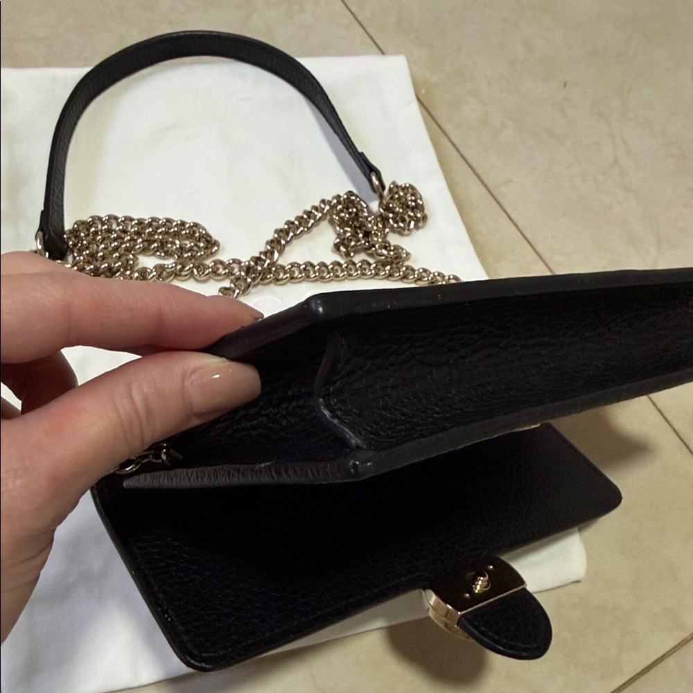 Gucci Crossbody Bag - Picture 7 of 17
